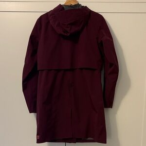 MEC Greycoast Women's Rain Jacket - Dark Burgundy - size small